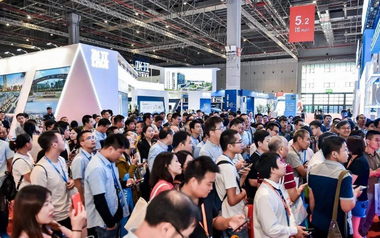 展会现场图片.png 展会现场图片.png